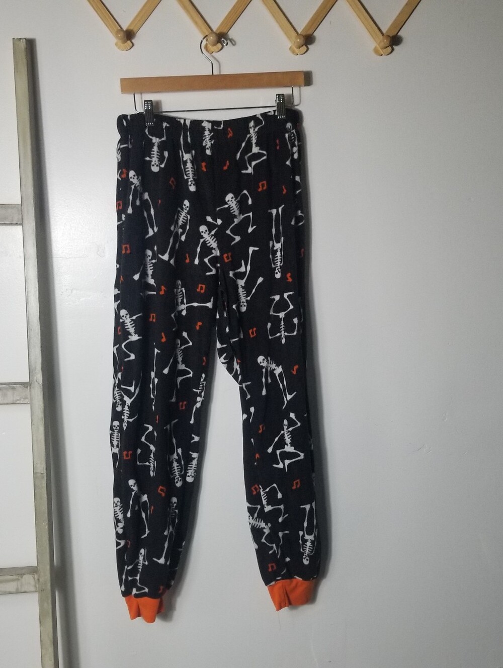 HALLOWEEN FAMILY PAJAMAS MEN'S SKELETON FLEECE PJ PANTS SIZE LARGE (READ DESCR)